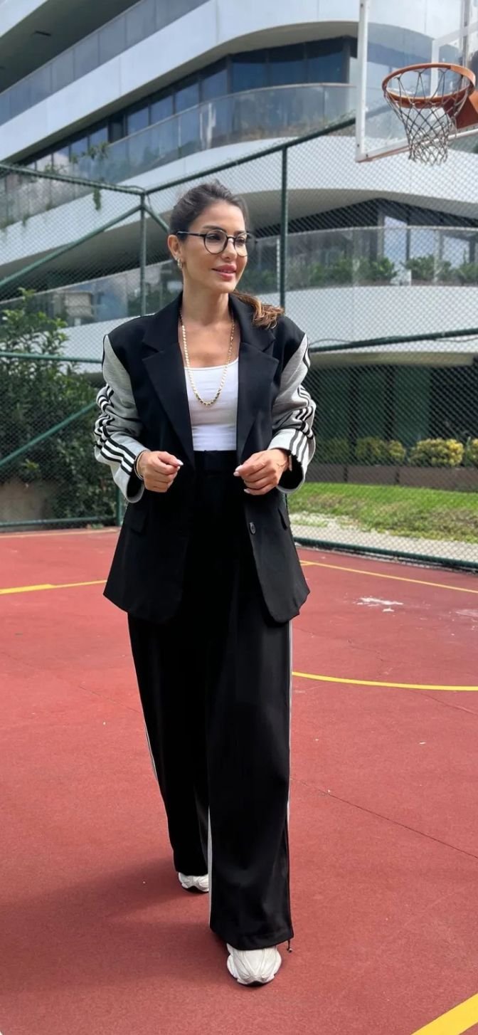 WhatsApp Image 2025-10-25 à 16.30.26_edc368e7